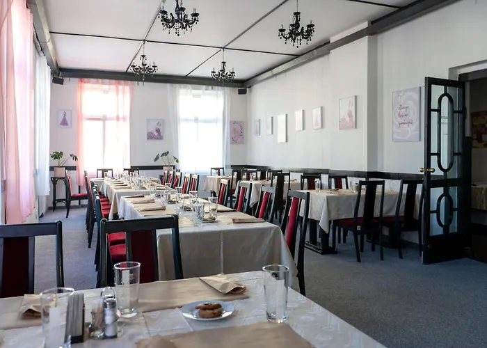 호텔 Cb 로열 체스케부데요비체